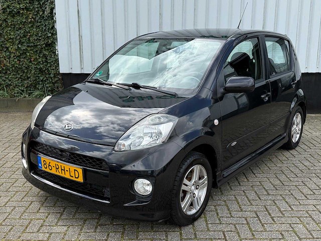 2005 daihatsu sirion 2 1.3-16v comfort personenauto - afbeelding 1 van  18