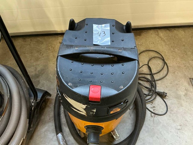 2005 dewalt d27901-qs industriële stofzuiger - afbeelding 2 van  3