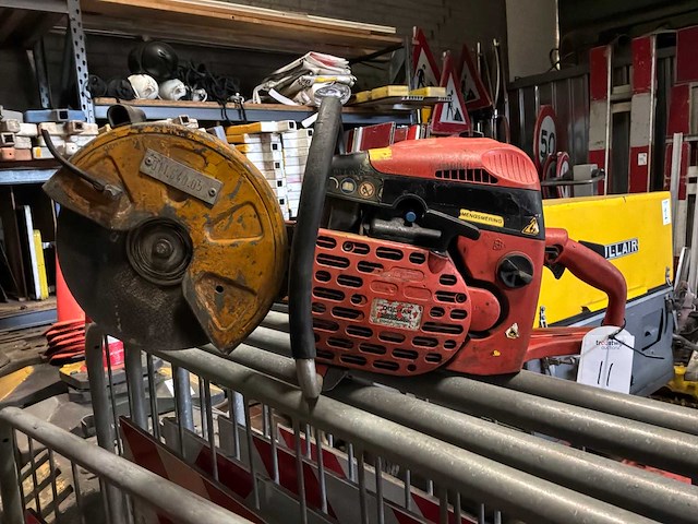 2005 dolmar pc6412-s motorzaag - afbeelding 1 van  4