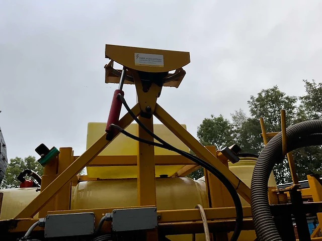 2005 dubex m8 veldspuit - afbeelding 25 van  36