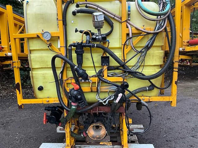 2005 dubex m8 veldspuit - afbeelding 24 van  36