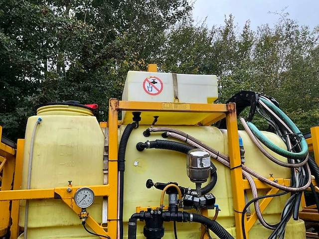 2005 dubex m8 veldspuit - afbeelding 8 van  36