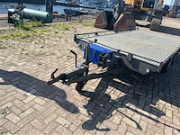 2005 eduard pl2720 auto ambulance aanhangwagen - afbeelding 5 van  9