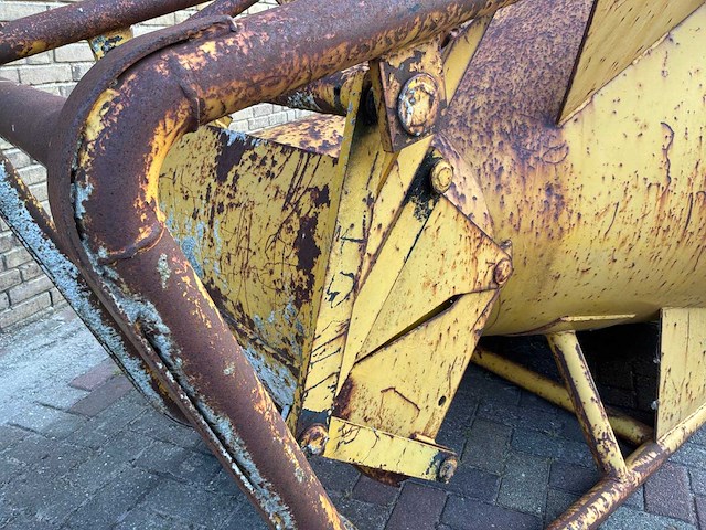 2005 eichinger 1500l betonkubel - afbeelding 6 van  7