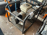 2005 europower ep2500 stroomaggregaat - afbeelding 1 van  4