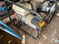 2005 europower ep2500 stroomaggregaat - afbeelding 2 van  4