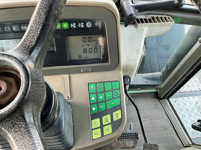 2005 fendt 716 vario vierwielaangedreven landbouwtractor - afbeelding 16 van  26