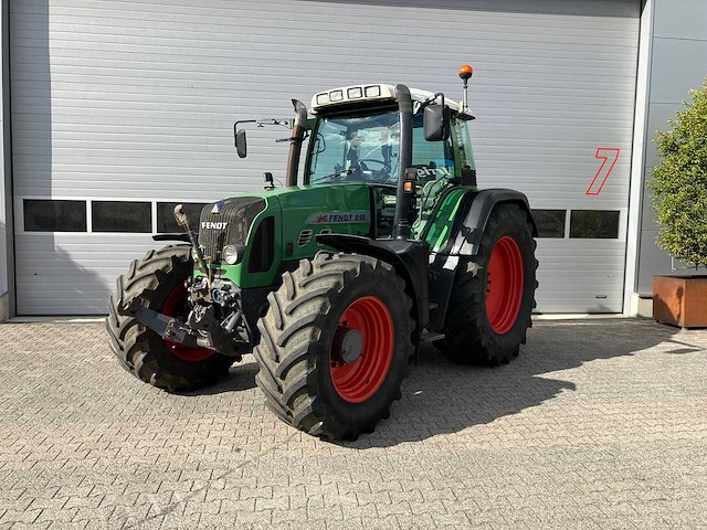2005 fendt 818 vierwielaangedreven landbouwtractor - afbeelding 1 van  8