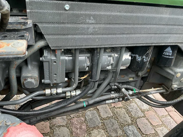 2005 fendt farmer 307 ci vierwielaangedreven landbouwtractor - afbeelding 9 van  35