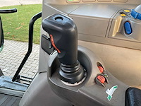 2005 fendt farmer 412 vario vierwielaangedreven landbouwtractor - afbeelding 26 van  40