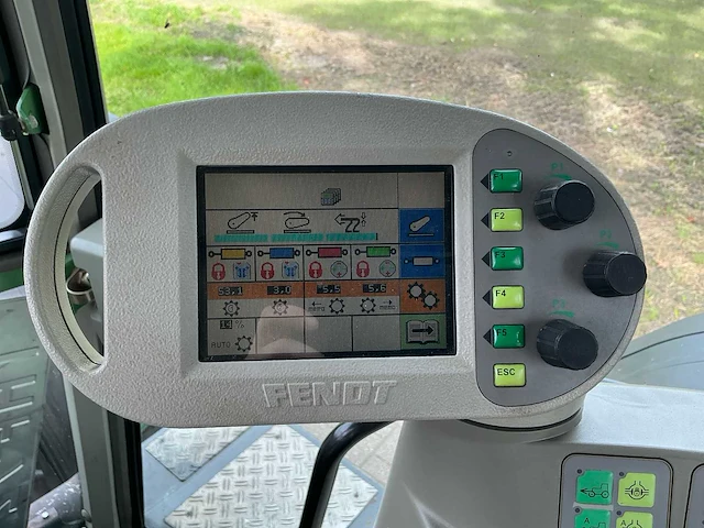 2005 fendt favorit 714 vario vierwielaangedreven landbouwtractor - afbeelding 20 van  34