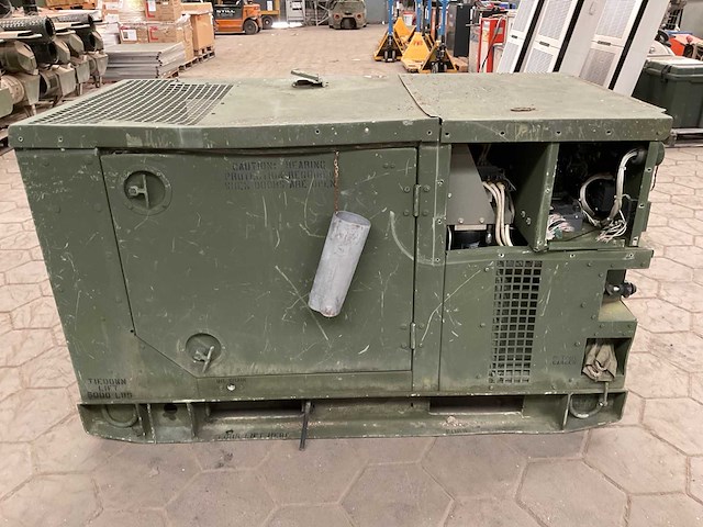 2005 fermont devision mep-803a stroomgenerator - afbeelding 12 van  14