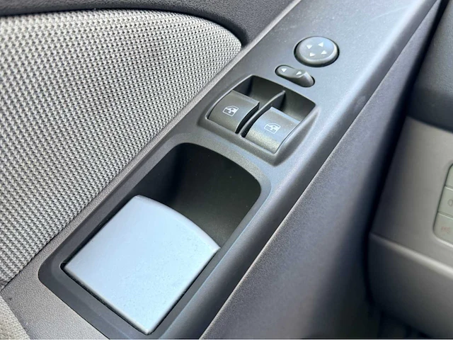 2005 fiat idea 1.4-16v dynamic personenauto - afbeelding 3 van  13