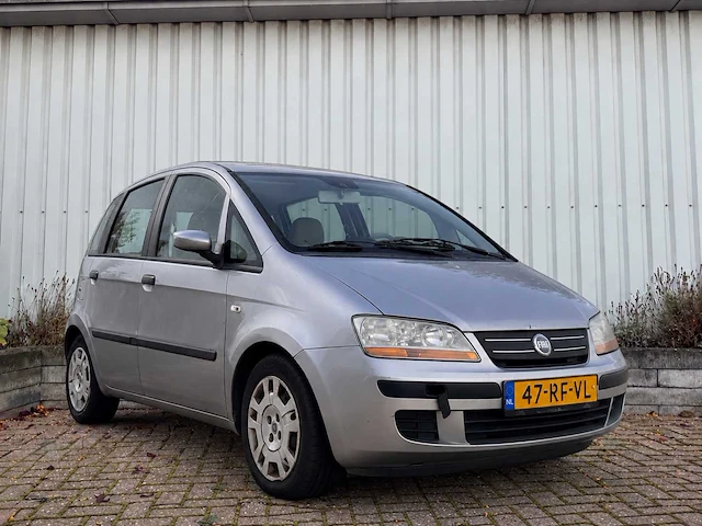 2005 fiat idea 1.4-16v dynamic personenauto - afbeelding 7 van  13