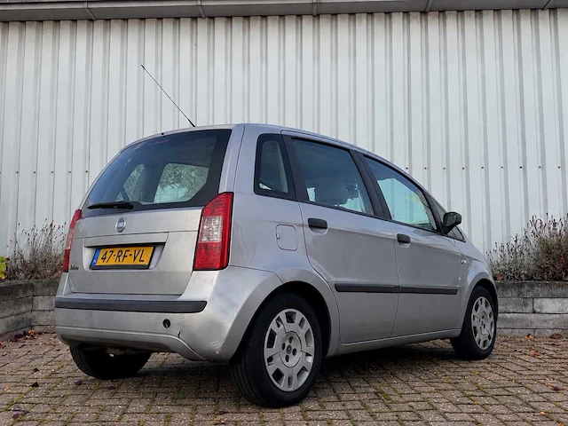 2005 fiat idea 1.4-16v dynamic personenauto - afbeelding 8 van  13