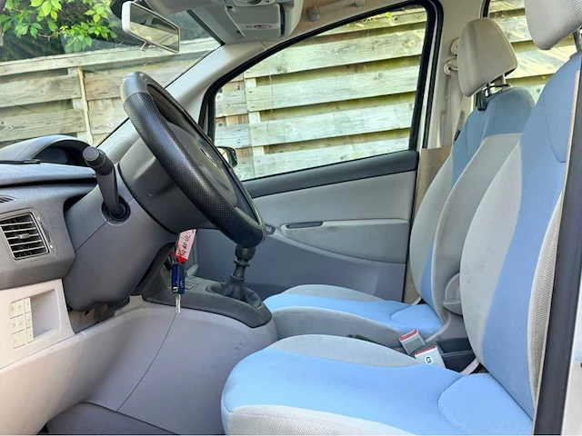 2005 fiat idea 1.4-16v dynamic personenauto - afbeelding 12 van  13