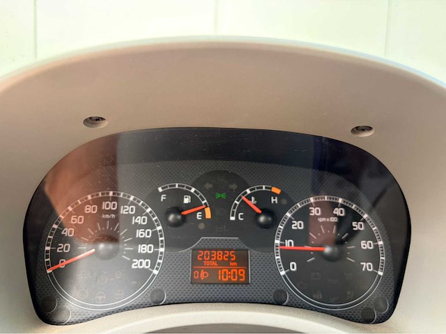 2005 fiat panda 1.2 dynamic personenauto - afbeelding 2 van  10