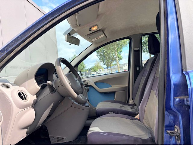 2005 fiat panda 1.2 dynamic personenauto - afbeelding 11 van  12