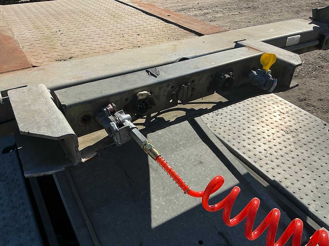 2005 fliegl sds 390 container oplegger - afbeelding 5 van  16