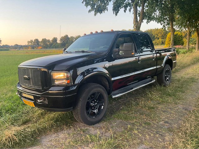 2005 ford f250 harley-davidson bedrijfswagen - afbeelding 10 van  22