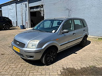 2005 ford fusion 1.4-16v trend personenauto - afbeelding 1 van  32