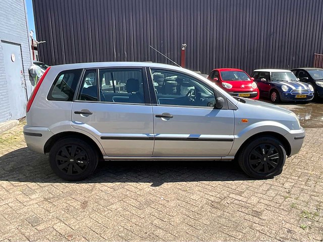 2005 ford fusion 1.4-16v trend personenauto - afbeelding 27 van  32