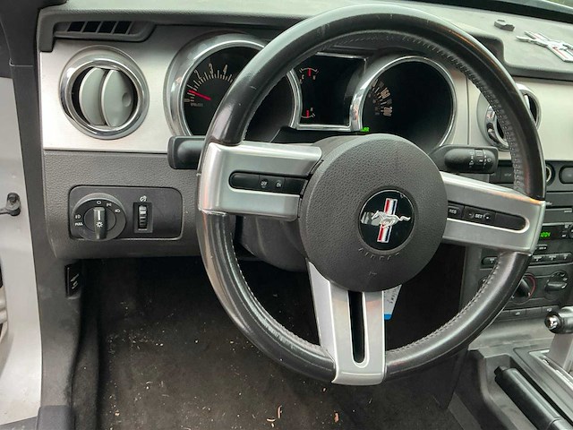 2005 ford mustang 4.0 v6 cabriolet - afbeelding 3 van  38