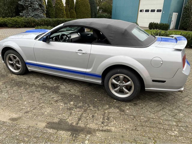 2005 ford mustang 4.0 v6 cabriolet - afbeelding 32 van  38
