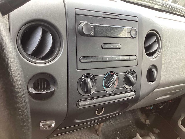 2005 ford pickup f 150 xl bedrijfswagen - afbeelding 10 van  13