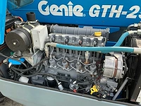 2005 genie gth-2506 telescooplader – 2.500 kg – 5,79 m – 4x4 – laadbak - afbeelding 1 van  35