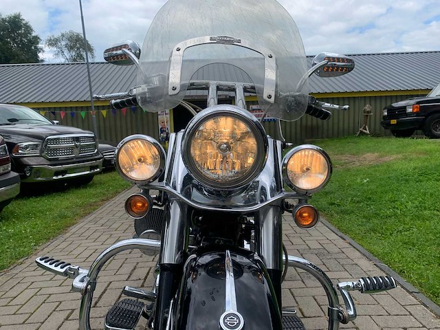 2005 harley-davidson flstfi fatboy motorfiets - afbeelding 17 van  19