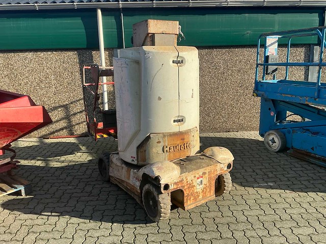 2005 haulotte star 10 hm10p hoogwerker - afbeelding 1 van  3