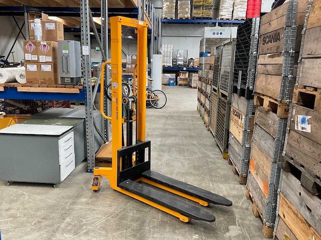 2005 heavy load mover jj hs 1500 hand stapelaar - afbeelding 2 van  6