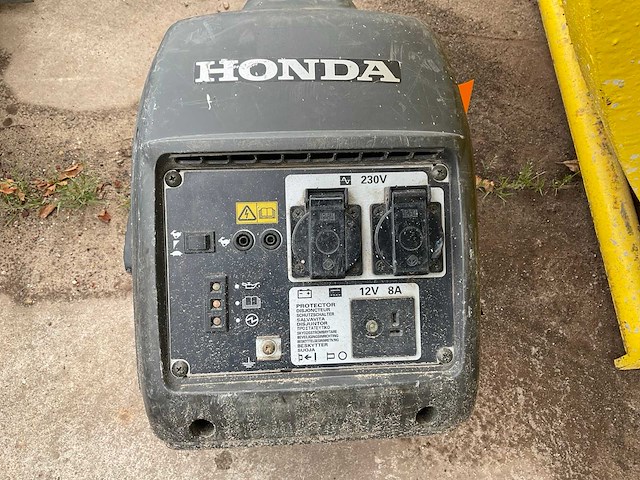 2005 honda eu inverter 20i noodstroomaggregaat - afbeelding 4 van  4