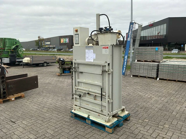 2005 hsm vl75 professionele verticale balenpers - afbeelding 1 van  13