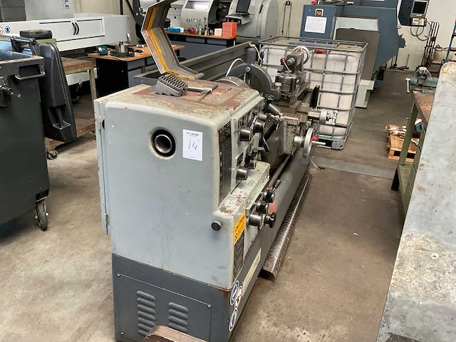 2005 huvema 460x1500 conventionele draaibank - afbeelding 12 van  20