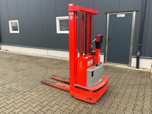 2005 incab milano star 10030 stapelaar - afbeelding 1 van  9