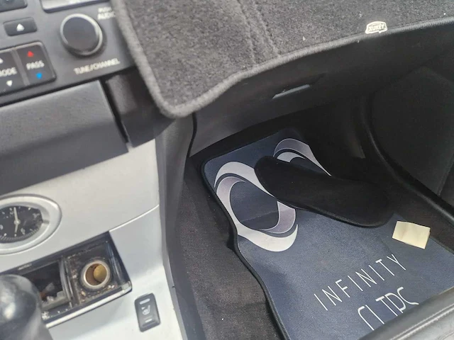 2005 infiniti fx 45 awd personenauto - afbeelding 9 van  15