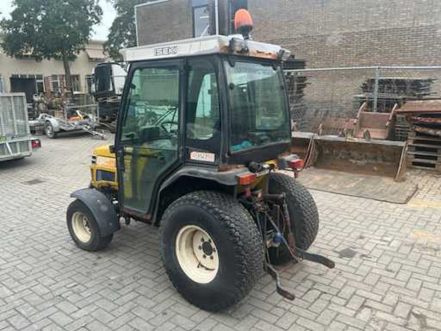 2005 iseki 4260 th4 minitractor - afbeelding 19 van  24