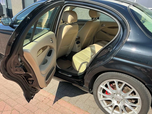 2005 jaguar s-type 2.5 v6 midnight personenauto - afbeelding 18 van  38