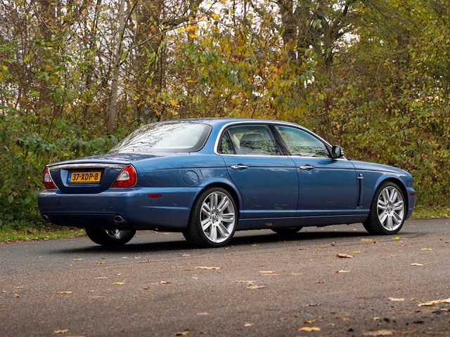 2005 jaguar xj 4.2 v8 super lwb personenauto - afbeelding 3 van  56