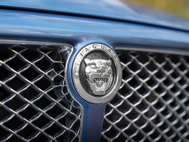 2005 jaguar xj 4.2 v8 super lwb personenauto - afbeelding 16 van  56