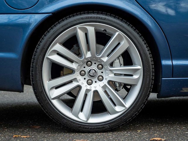 2005 jaguar xj 4.2 v8 super lwb personenauto - afbeelding 17 van  56