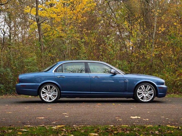 2005 jaguar xj 4.2 v8 super lwb personenauto - afbeelding 20 van  56