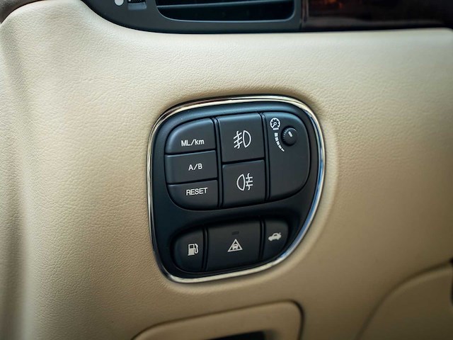 2005 jaguar xj 4.2 v8 super lwb personenauto - afbeelding 44 van  56