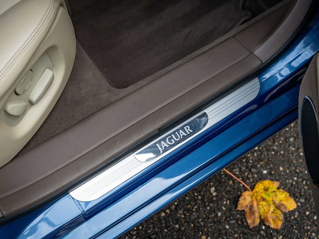 2005 jaguar xj 4.2 v8 super lwb personenauto - afbeelding 45 van  56