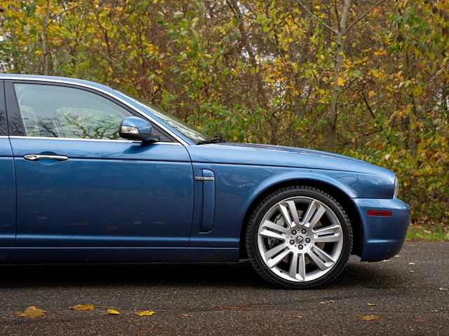 2005 jaguar xj 4.2 v8 super lwb personenauto - afbeelding 54 van  56