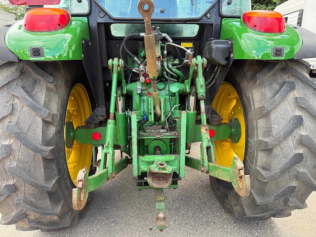 2005 john deere 5720 vierwielaangedreven landbouwtractor - afbeelding 2 van  19
