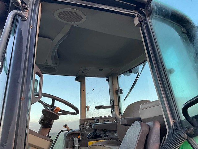 2005 john deere 6420 vierwielaangedreven landbouwtractor - afbeelding 16 van  37