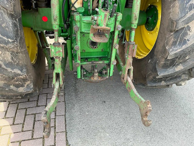 2005 john deere 6820 vierwielaangedreven landbouwtractor - afbeelding 5 van  33